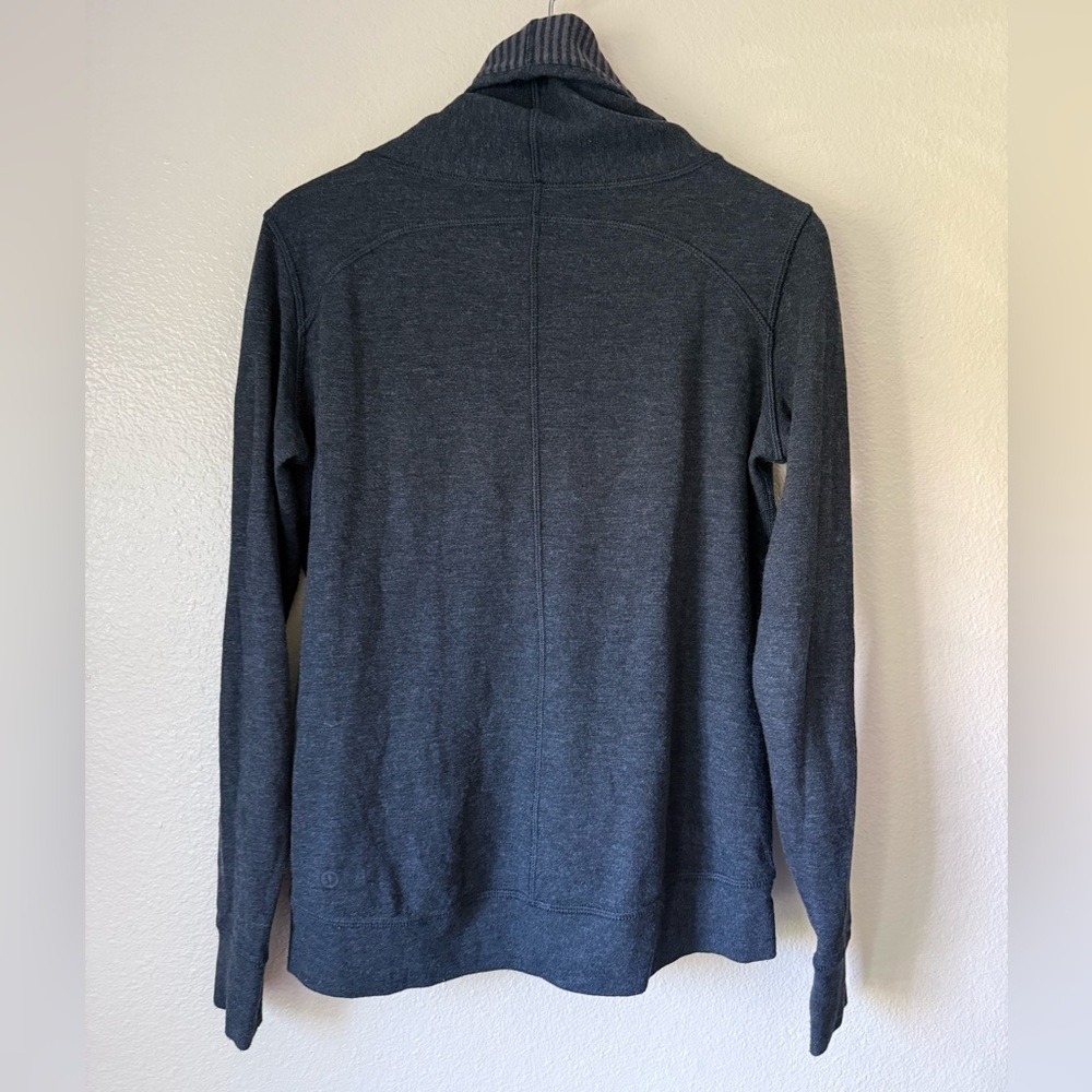 LULULEMON In A Cinch Reversable Cow Neck Pullover - Picture 3 of 6